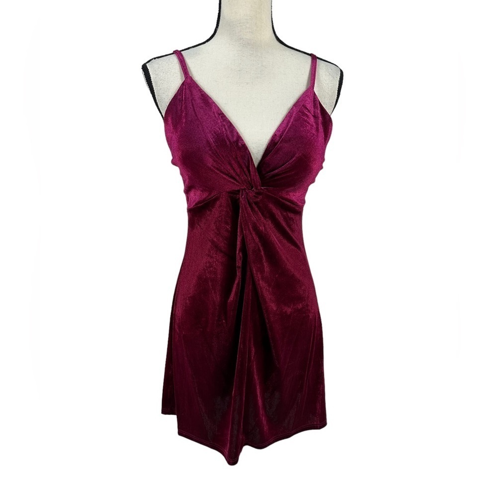 Morgan & Co Spaghetti Strap Twist Front Velvet Mini Dress - Wine Red -size Large